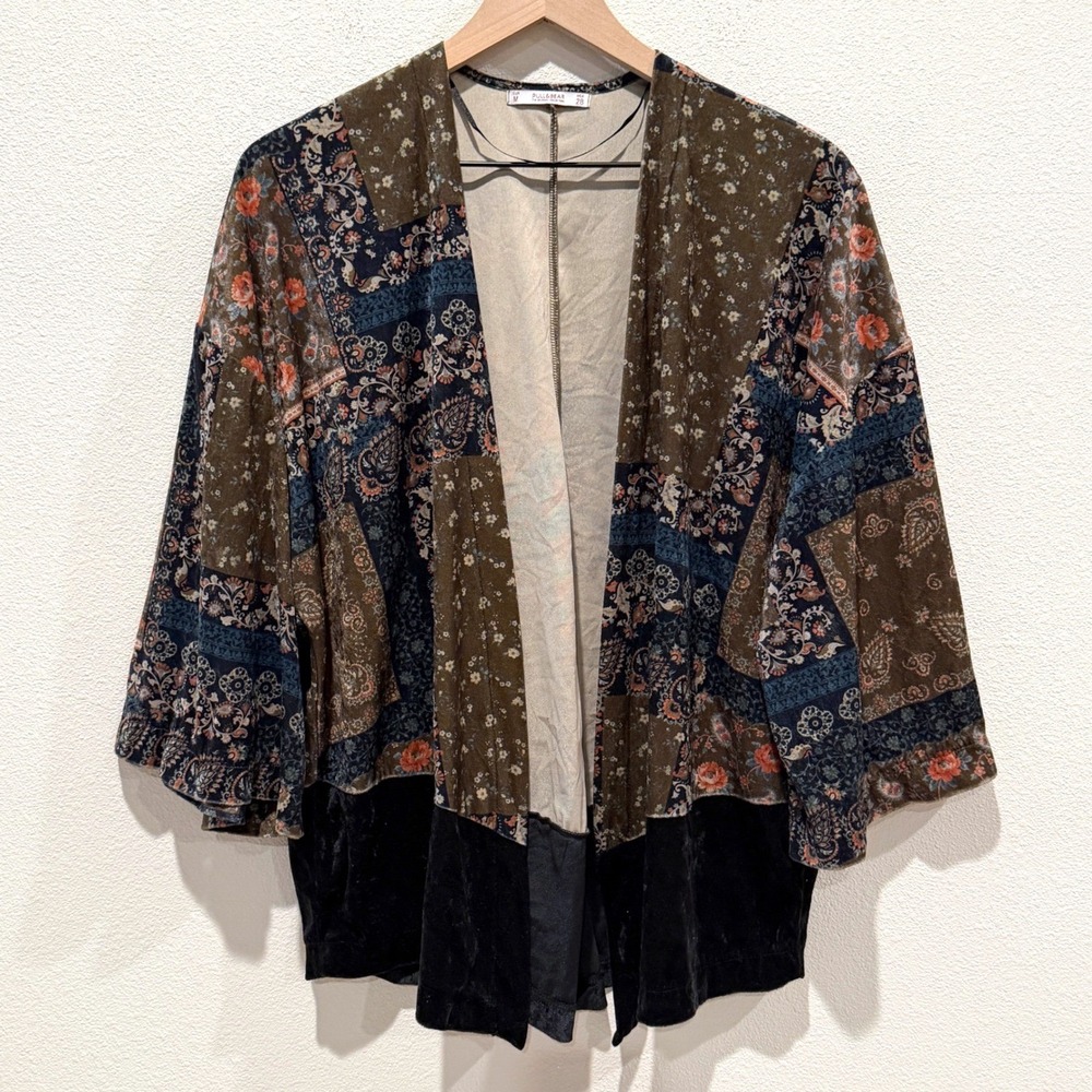PULL&BEAR Womens Patchwork Floral Velvet Kimono Duster Size M Boho Whimsy Artsy